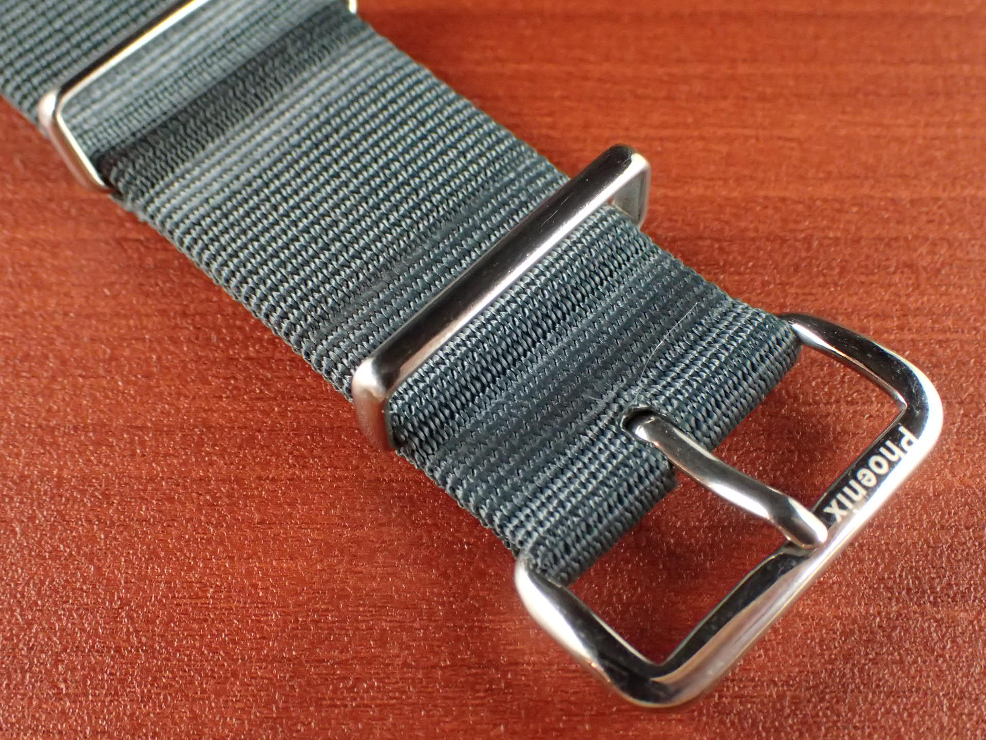 Phoenix g10 nato discount strap