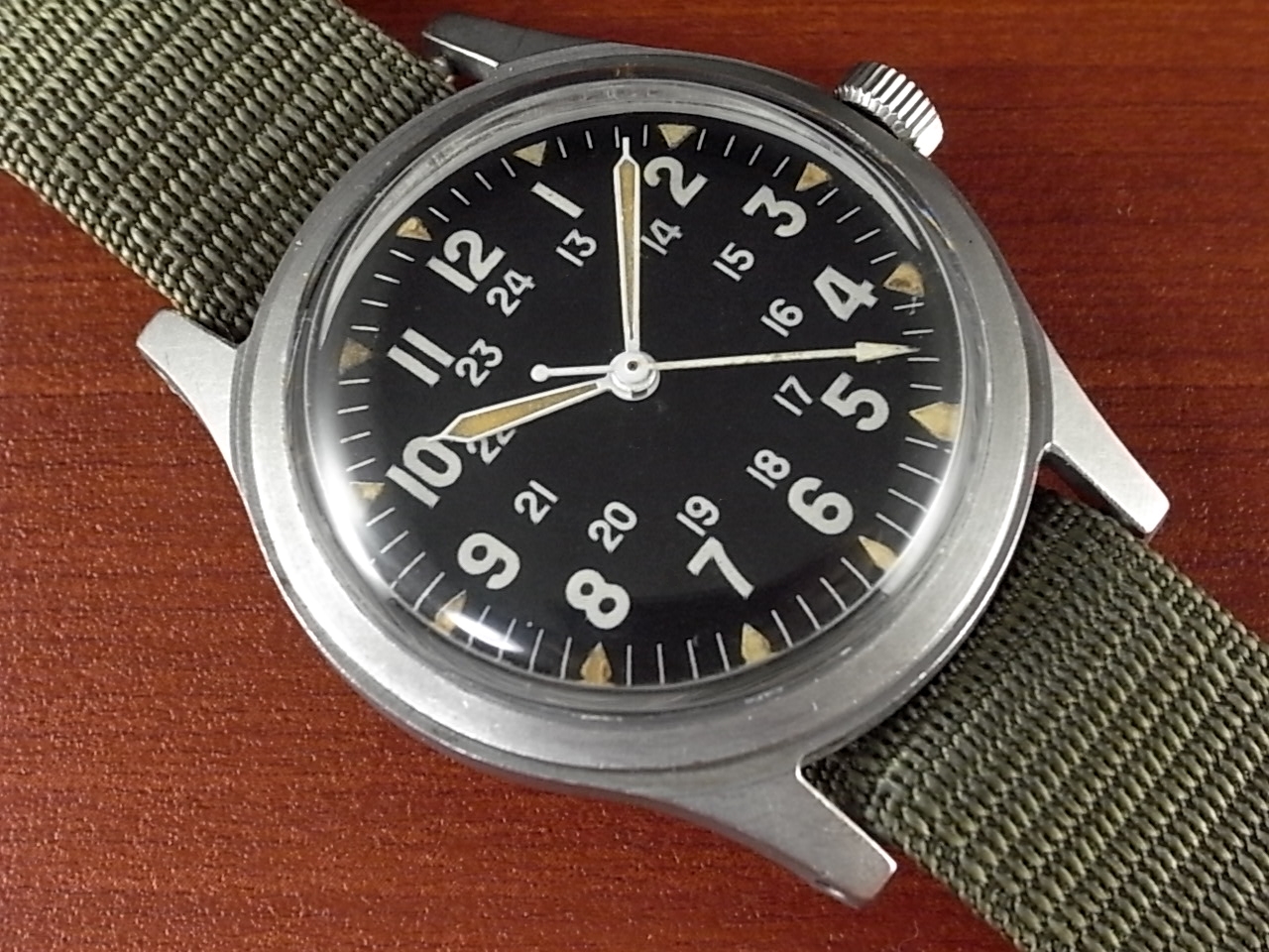 ミリタリーハミルトン　ミリタリー　ATメンズ腕時計　ベトナム戦　アメリカ軍用　稼働品