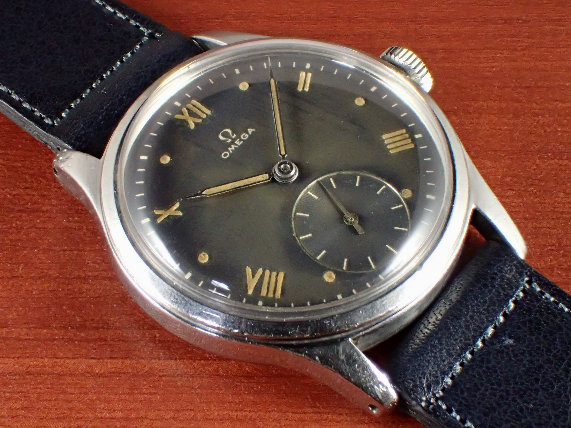 オメガ スベラン ローマンインデックス グレーダイアル 1940年代 | VINTAGE WATCH | Curious  Curio（キュリオスキュリオ）