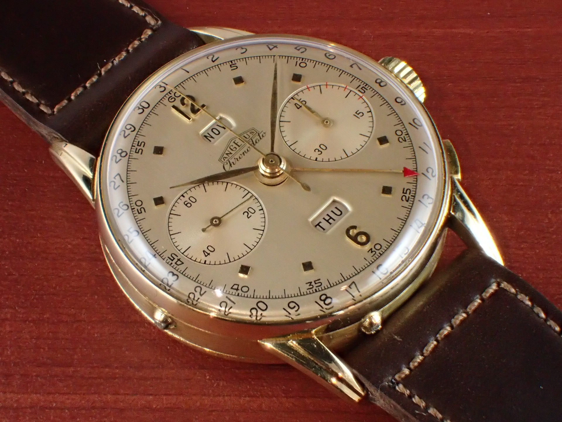 アンジェラス クロノデイト 18KYG トリプルカレンダークロノグラフ 1940年代 | VINTAGE WATCH | Curious  Curio（キュリオスキュリオ）